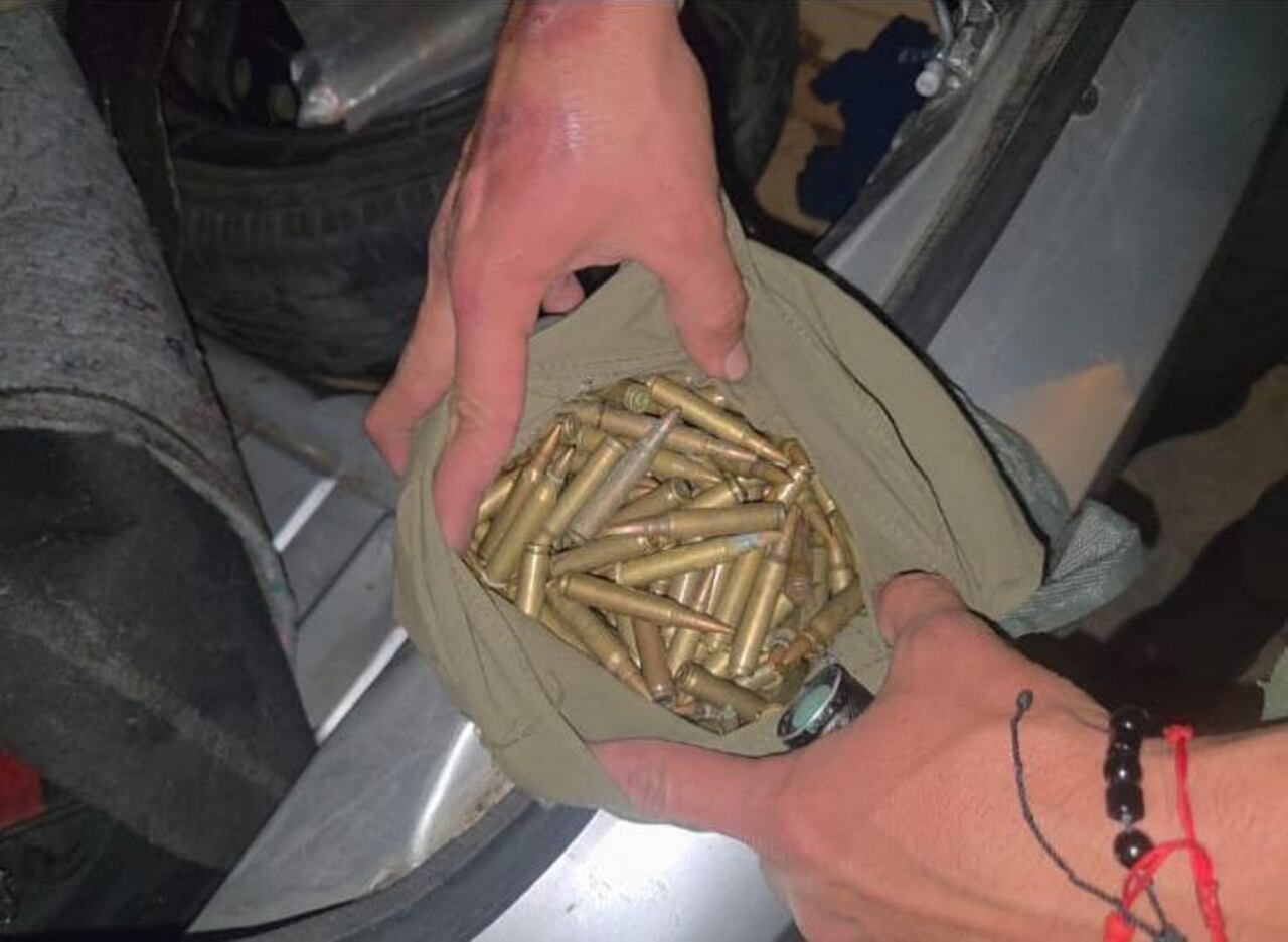 Incautan material explosivo en vías del departamento de Nariño en medio de un operativo policial.