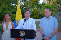 Gustavo Petro anunció un aumento del salario mínimo de 23,7%.