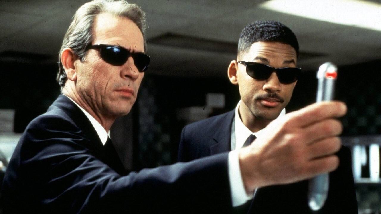 Los científicos japoneses desarrollan un avance similar al que utilizaban en la ficción, los Hombres de negro para borrar los recuerdos de las personas. Foto Twitter @marisazabala.