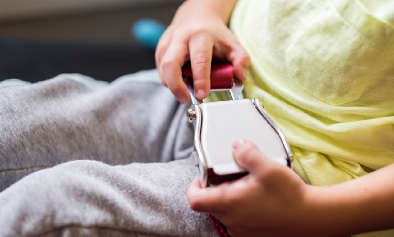 Si bien estos objetos o lugares en el avión están generalmente sucios, no representan un riesgo significativo para la salud de los pasajeros.