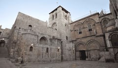 El Santo Sepulcro, uno de los principales sitios sagrados del cristianismo, permanece cerrado por motivos de seguridad en Jerusalén.