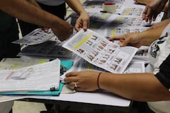 Elecciones 2026 preconteo de votos en el coliseo del pueblo