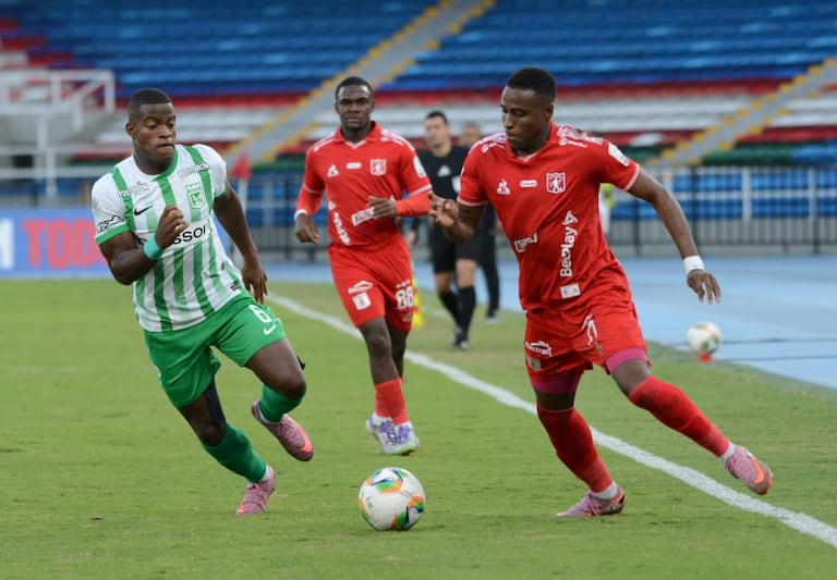 Imagen del partido entre América de Cali y Atlético Nacional por la fecha 6 del Grupo A de los cuadrangulares semifinales del segundo semestre de la Liga Colombiana 2025.