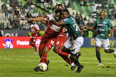 Fútbol: Dolorosa eliminación, Deportivo Cali 0 Independiente Santa Fe 2. Los azucareros quedaron fuera del octagonal de la Liga Betplay . Foto José L Guzmán