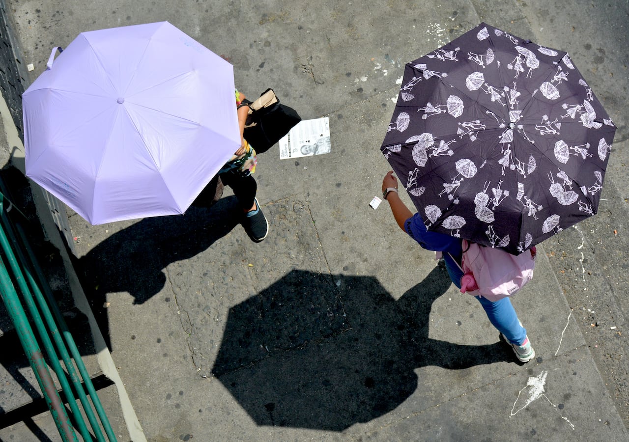 Durante la tarde de este jueves se presentan elevadas temperaturas en Cali pese a que el cielo está nublado. Según el pronóstico del clima, el mes de septiembre será de intenso calor. 19 de septiembre de 2024. Foto Jorge Orozco / El País.