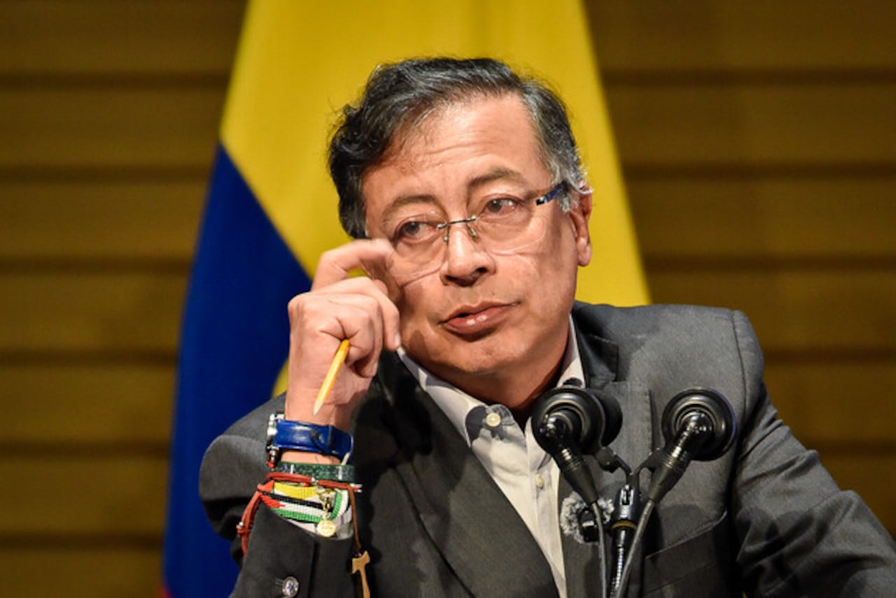 Bogotá. Julio 23 de 2025. En las instalaciones de la Camara de Comercio se llevo a cabo la VII Reunión Ministerial de Energía en el marco de la CELAC, un espacio en el que se desarrollaron paneles sobre energías renovables y eficiencia energética, contó con la presencia del Presidente Gustavo Petro y con la participación de ministros y delegaciones de distintos países. (Colprensa - Cristian Bayona). En la foto: Gustavo Petro.