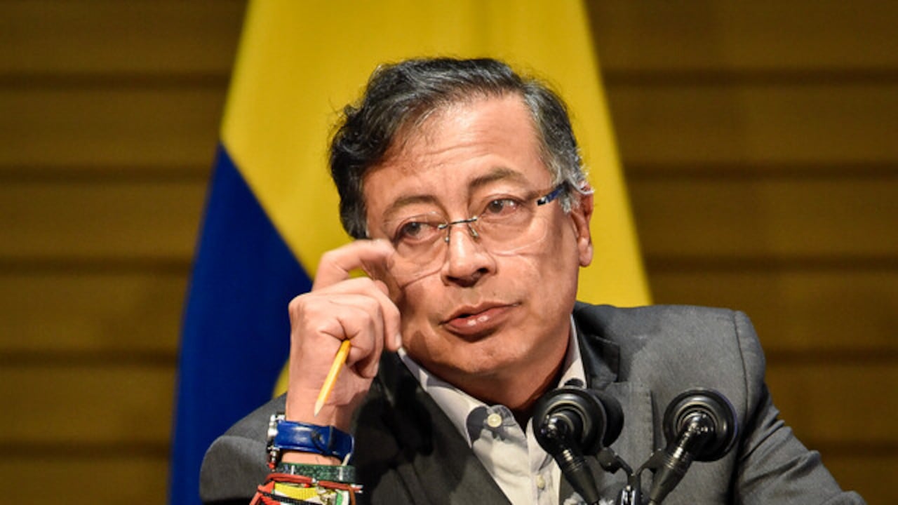 Bogotá. Julio 23 de 2025. En las instalaciones de la Camara de Comercio se llevo a cabo la VII Reunión Ministerial de Energía en el marco de la CELAC, un espacio en el que se desarrollaron paneles sobre energías renovables y eficiencia energética, contó con la presencia del Presidente Gustavo Petro y con la participación de ministros y delegaciones de distintos países. (Colprensa - Cristian Bayona). En la foto: Gustavo Petro.