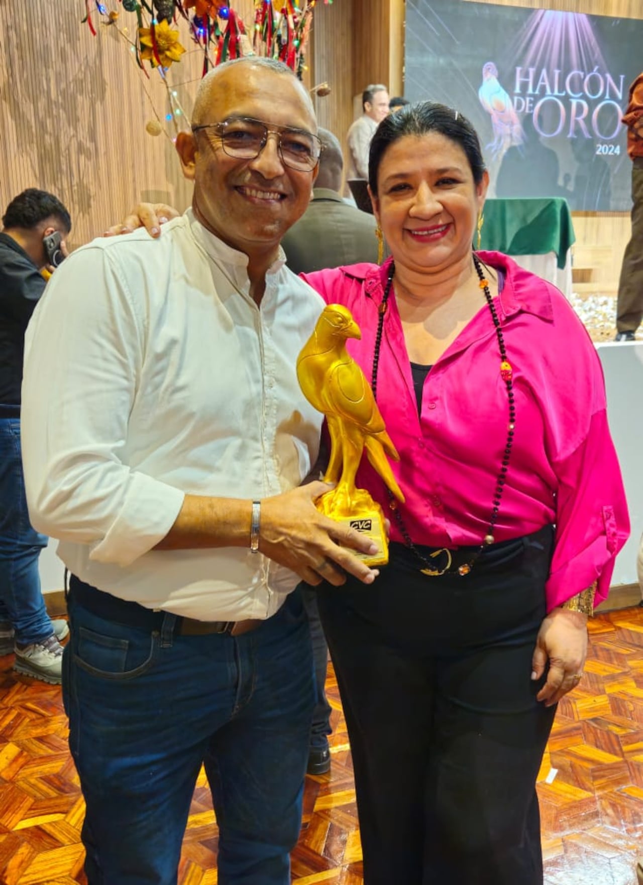 Isabel Peláez y Jorge Orozco fueron ganadores del galardón.