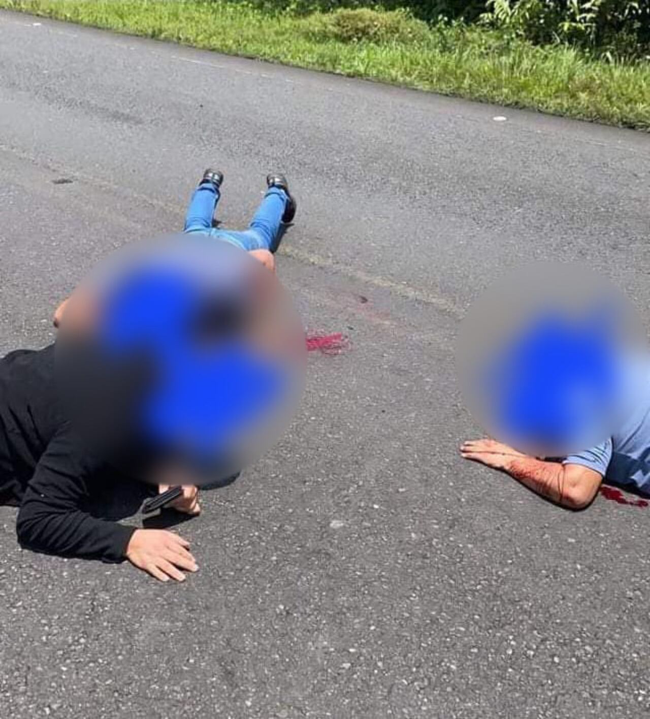 Tres policías antinarcóticos fueron heridos en Tumaco, Nariño.