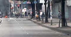 Manifestantes se ubican en la intersección de la Av. Caracas con Av. Primero de Mayo.