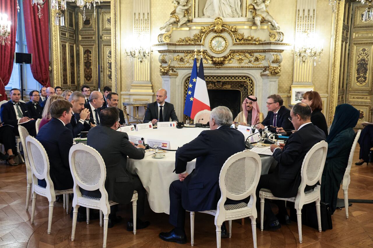 French Minister for Europe and Foreign Affairs Jean-Noel Barrot (CL) attends with European and Arab Foreign Ministers a Ministerial meeting on the implementation of the Middle East peace plan at the Quai d'Orsay in Paris, France, 09 October 2025. Israel and Hamas on October 9, 2025 agreed a Gaza ceasefire deal to free the remaining living hostages, in a major step towards ending a war that has killed tens of thousands of people and unleashed a humanitarian catastrophe. (Photo by Christophe PETIT TESSON / POOL / AFP)