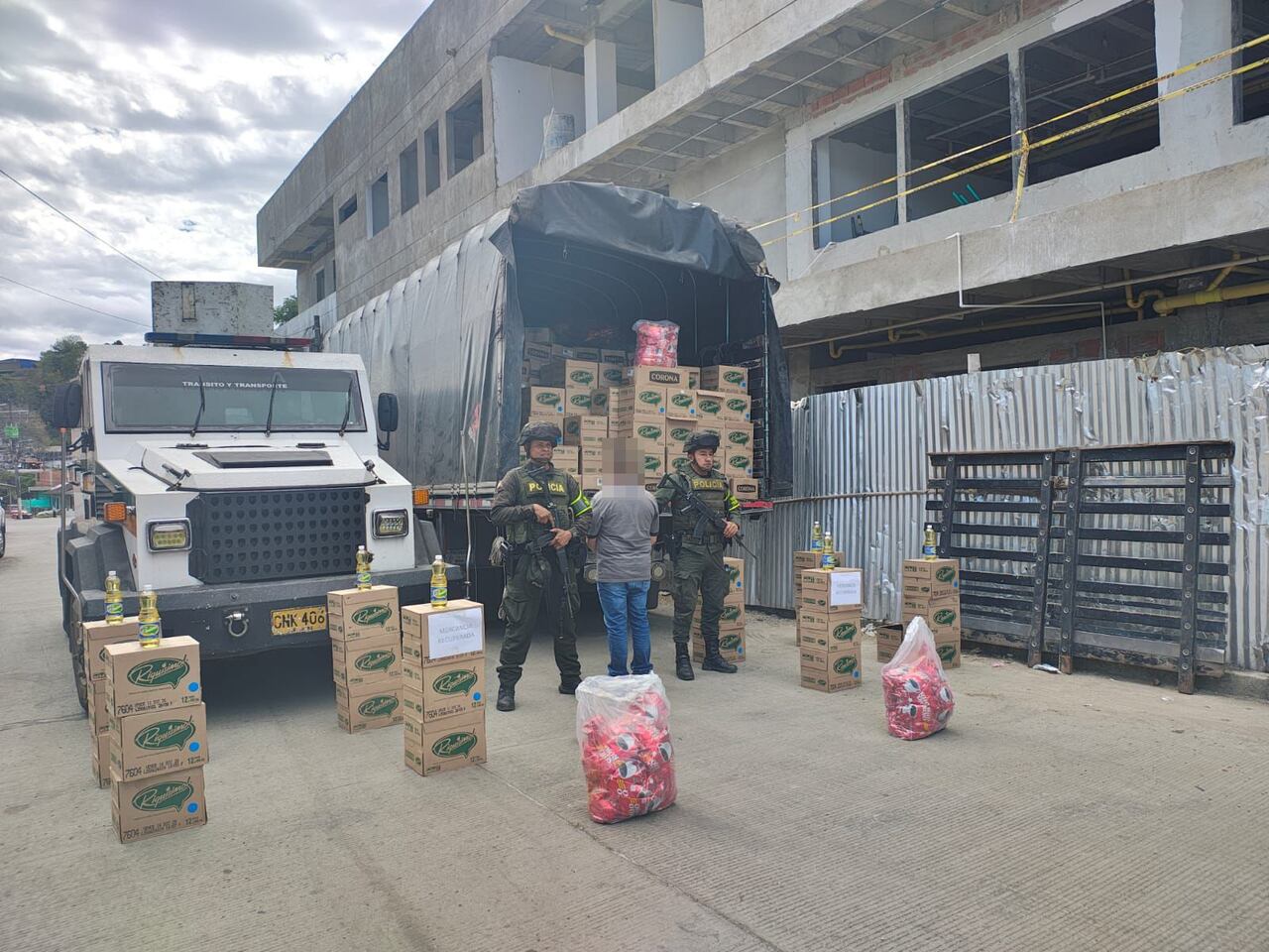 Esta persona responderá ante la justicia colombiana por el delito de receptación, explicó la Policía.