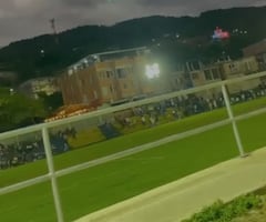 El estadio o complejo deportivo de Suárez, Cauca, quedó vacío tras este nuevo hostigamiento a la estación de Policía.