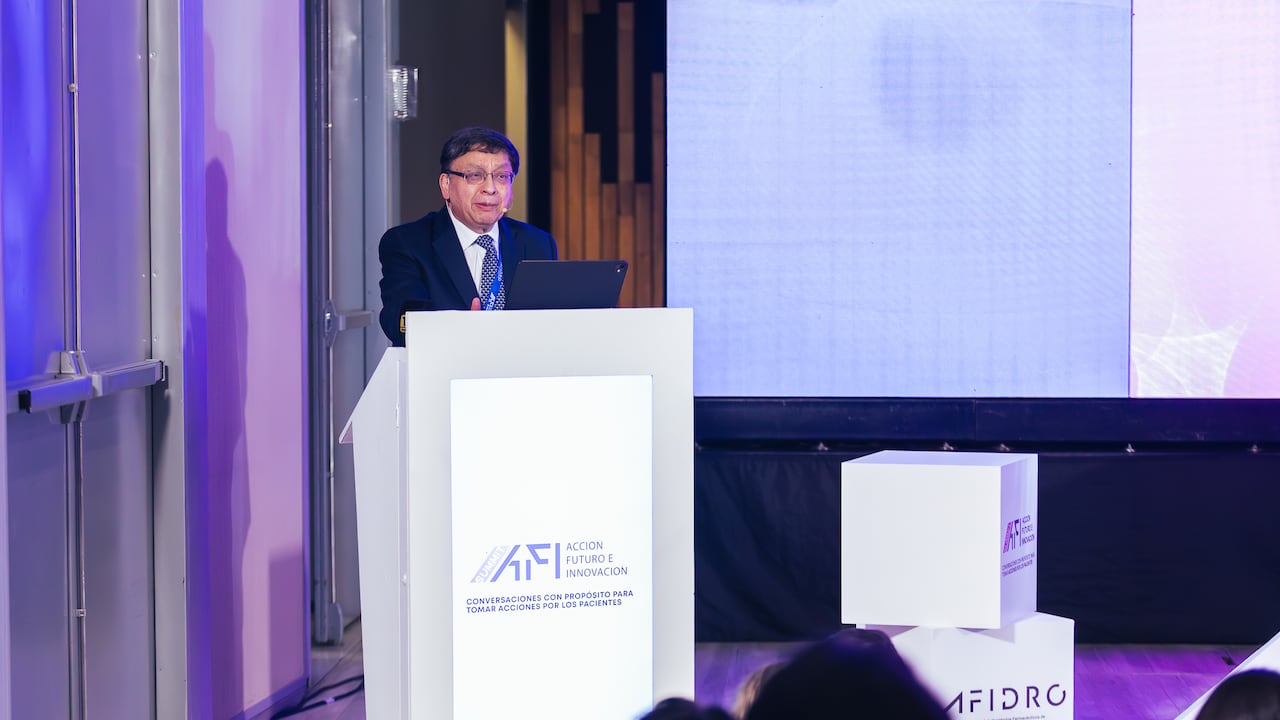 El presidente del Senado, Lidio Arturo García, llamó a garantizar la entrega oportuna de medicamentos y a no usar el desabastecimiento como excusa para negar la salud de los colombianos.