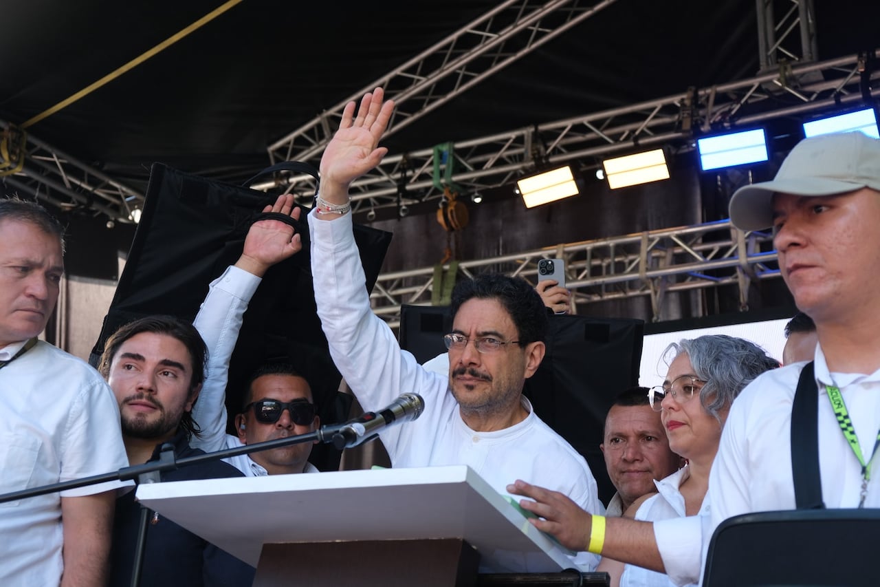 El candidato del Pacto Histórico, Iván Cepeda, afirmó que mantendrá su viaje electoral a pesar de las amenazas en su contra