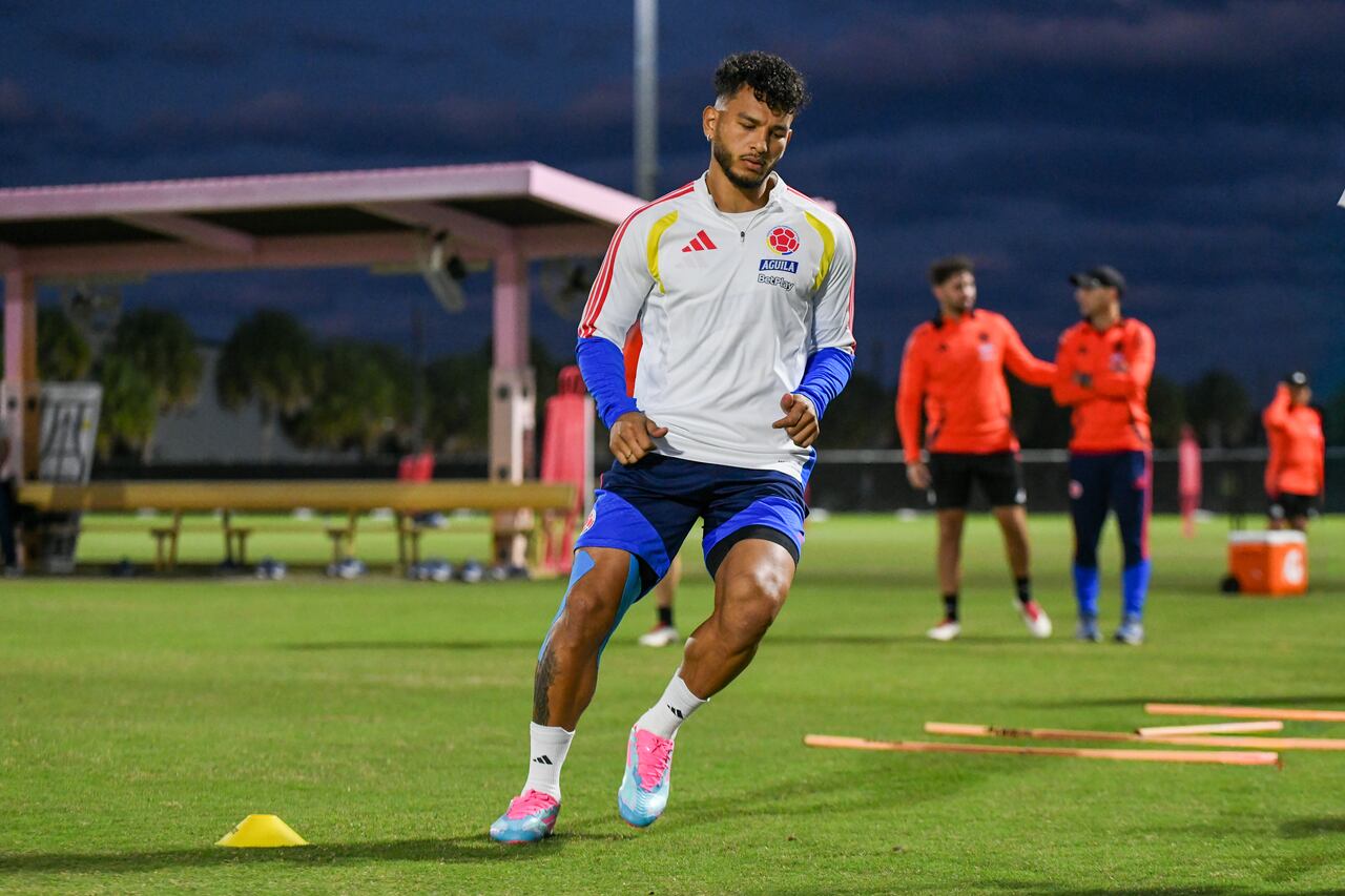 Luis Javier Suárez durante un entrenamiento de la Selección Colombia.