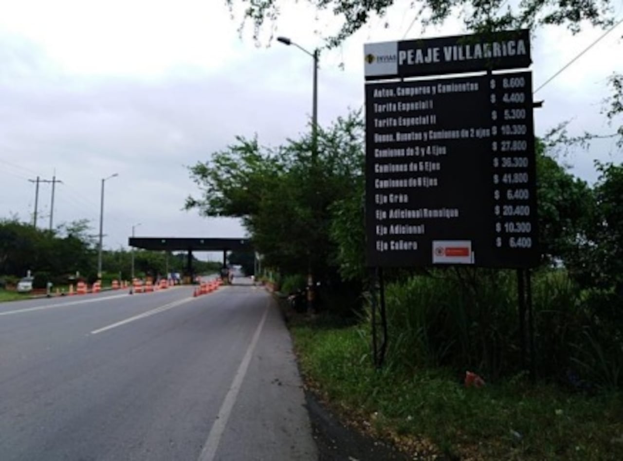 Una buseta que, acondicionada con una plataforma de lanzamiento y artefactos explosivos fue interceptada por la Policía durante un puesto de control en la vía Panamericana. Técnicos antiexplosivos lograron neutralizar de forma segura la estructura, evitando la activación de las cargas y una posible emergencia sobre este importante corredor vial.