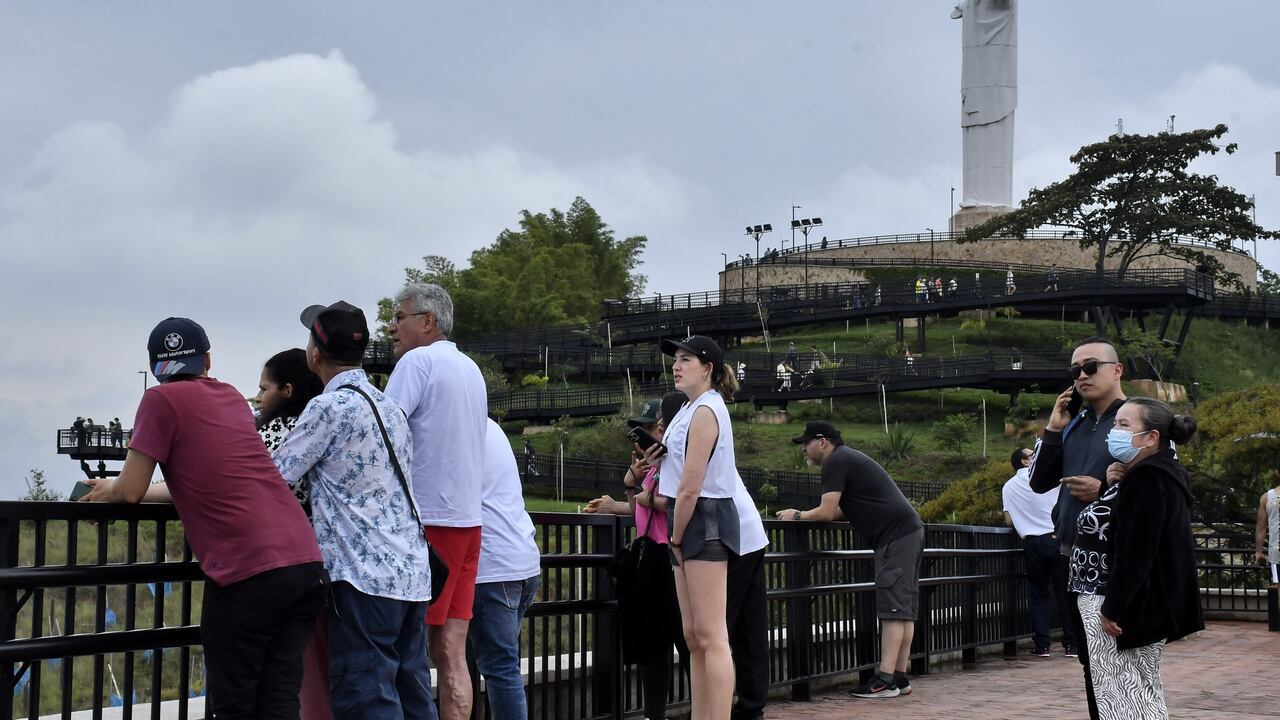 Queda abierto al público el monumento de Cristo Rey bajo la administración del Dagma. Fotos Raúl Palacios / El Pais.