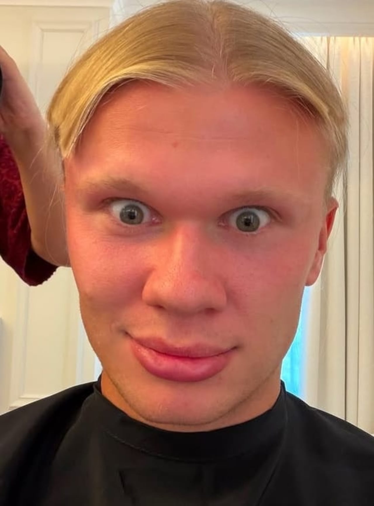 Así empezó el cambio de look de Erling Haaland.