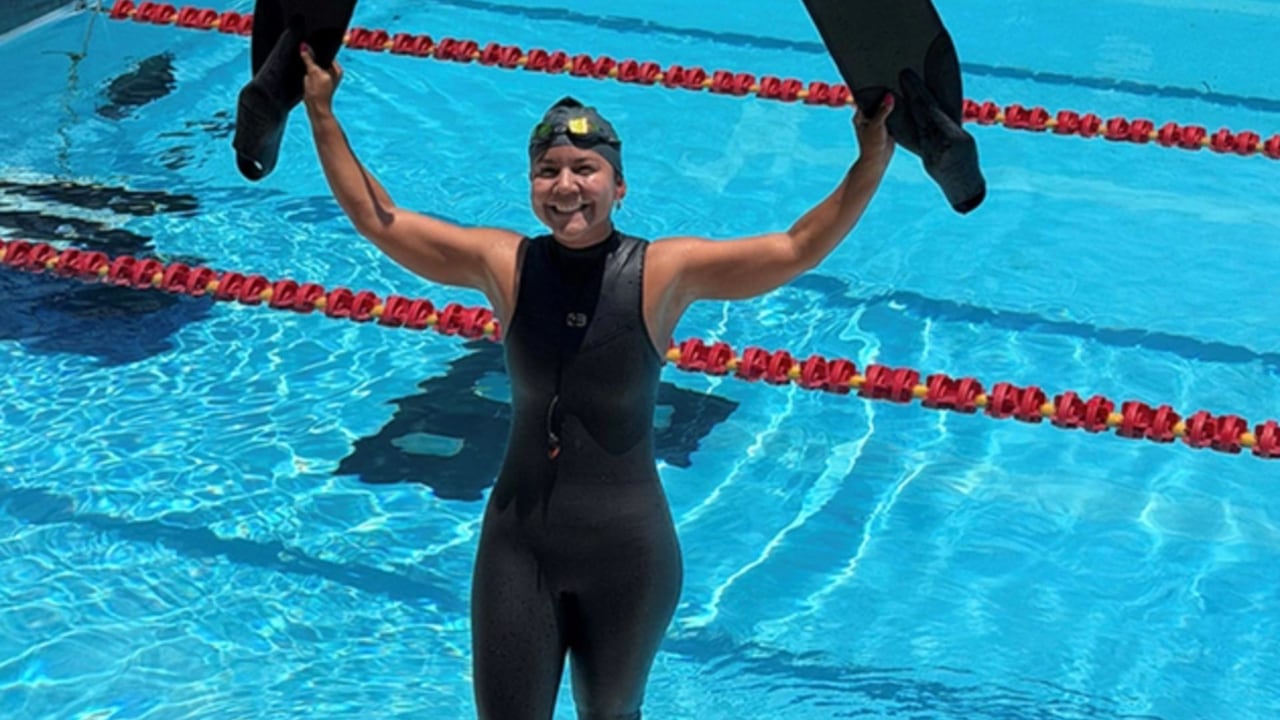 Después de superar el récord nacional de apnea, nadadora caleña se alista para Mundial en Serbia