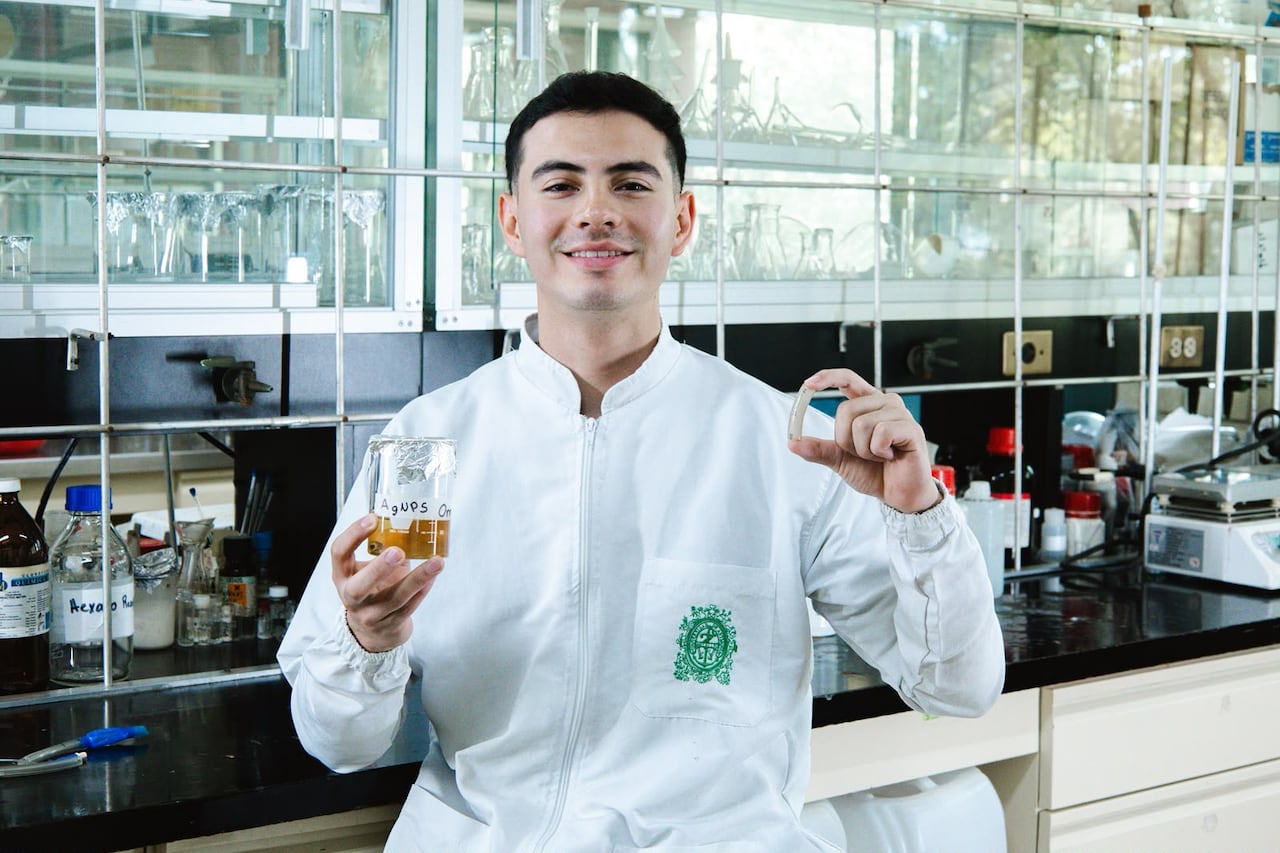 Omar Santiago Acevedo inventó NanoShield.