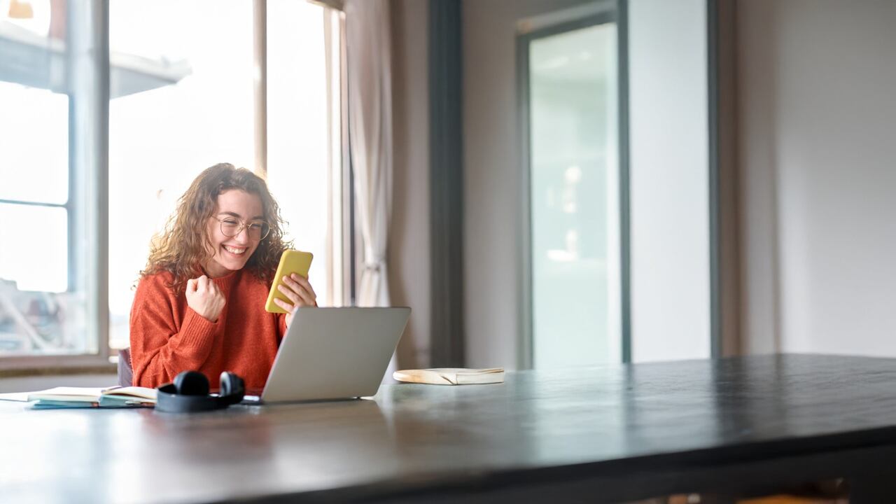Estudiantes colombianos encuentran en la Fundación Mazda una oportunidad real para transformar su futuro académico.