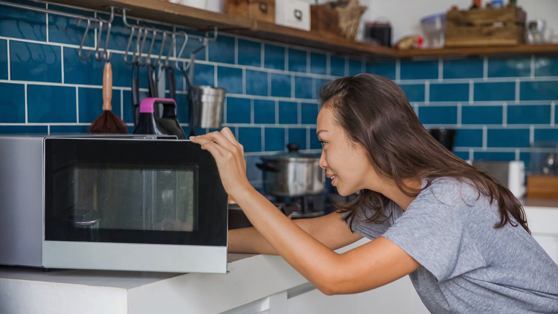 Por qué los expertos están pidiendo que dejes de usar el microondas 10 Merca2.es La importancia de la precaución