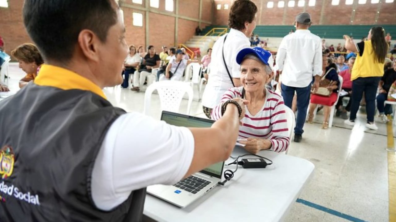 La entrega de recursos comenzará el 30 de septiembre, para los beneficiarios bancarizados; para quienes recibirán el pago por giro, a partir del 2 de octubre. El proceso se extenderá hasta el 16 de octubre.