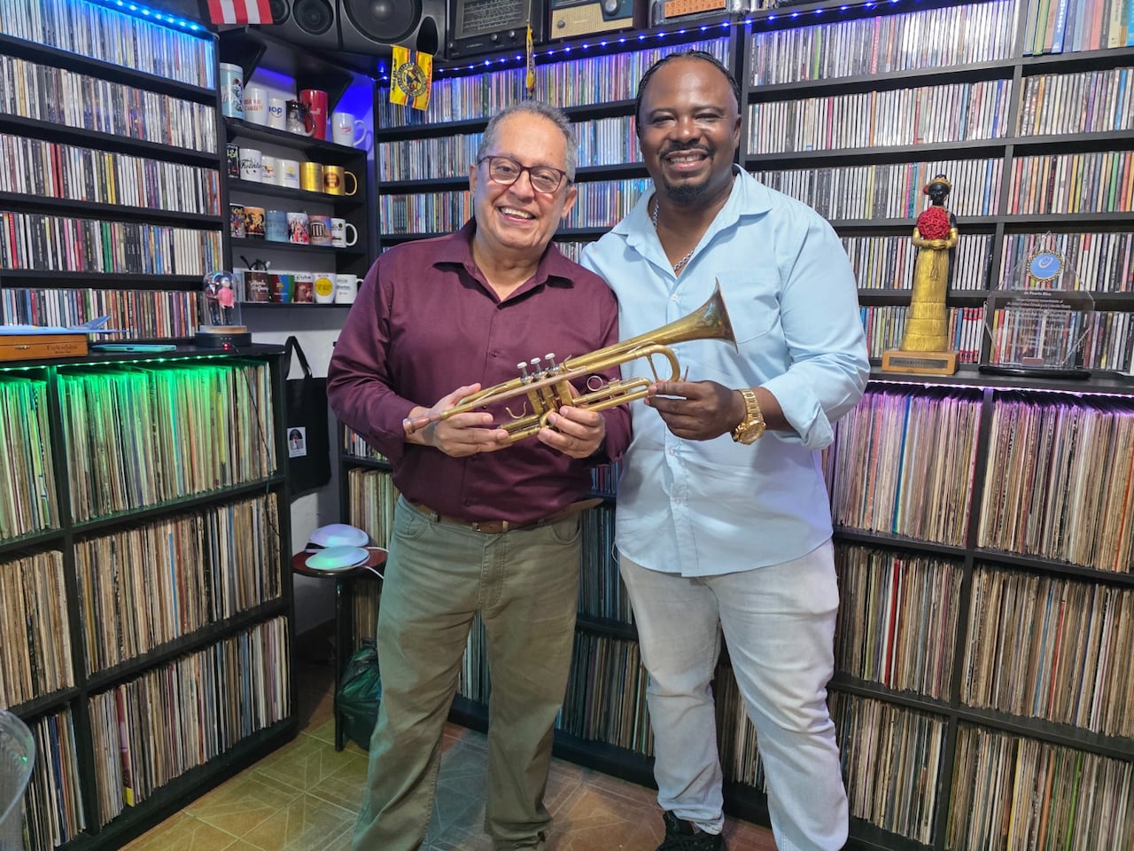 Óscar Jaime Cardoso y Charli Zapata conversaron un rato sobre la vida musical de este último.