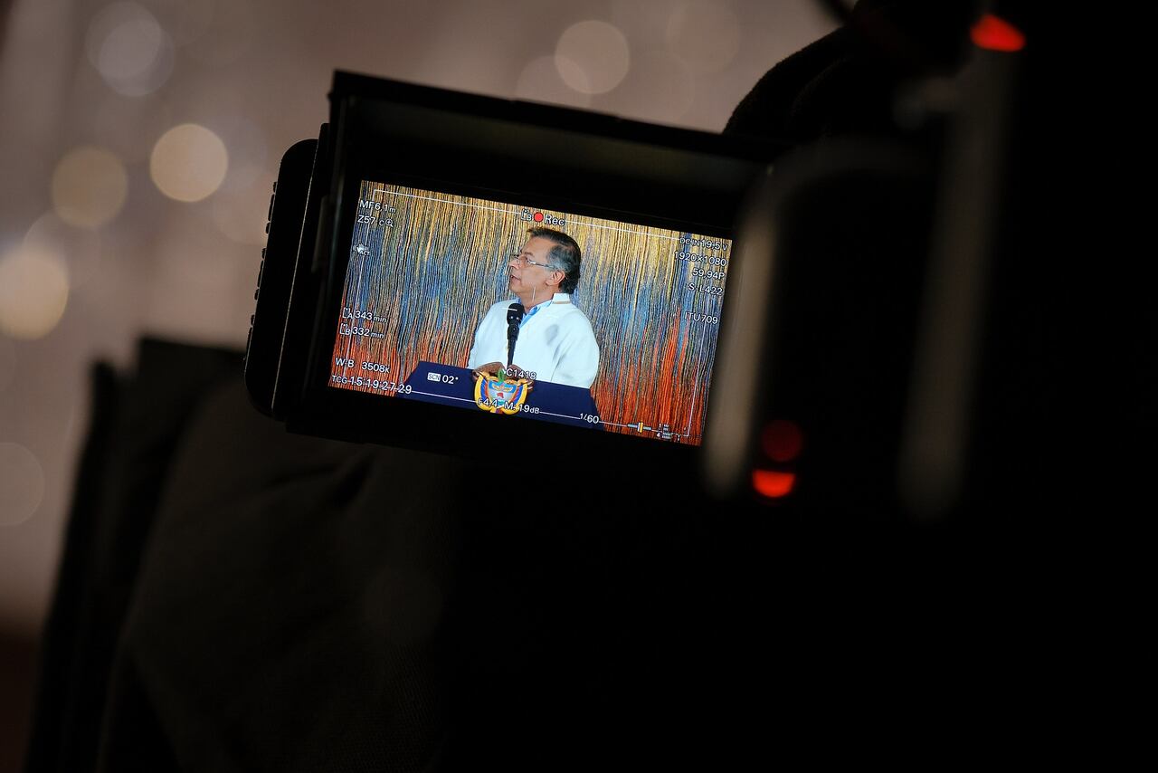 El presidente, Gustavo Petro, en la noche del 15 de julio de 2025 en la Casa de Nariño, en Bogotá