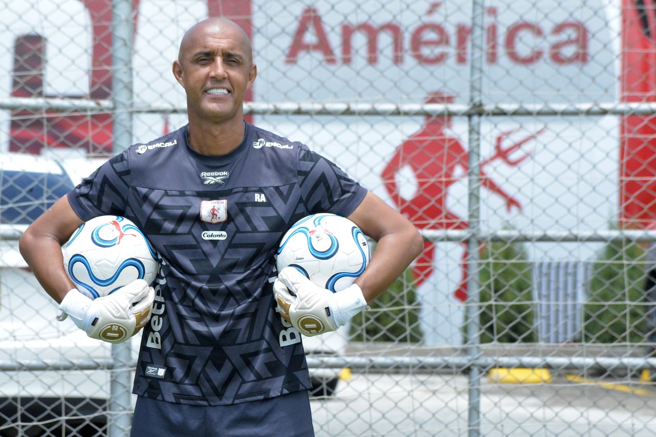 Ricardo Ribeiro Entrenador de Arqueros del América