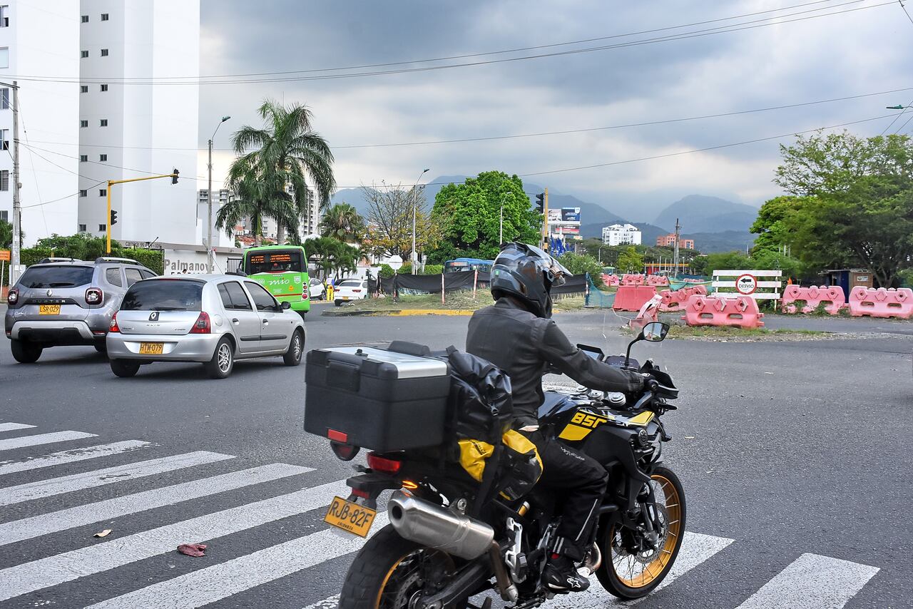 El País denuncia, Barrio Valle del Lili Cra 99 con Calle 42.