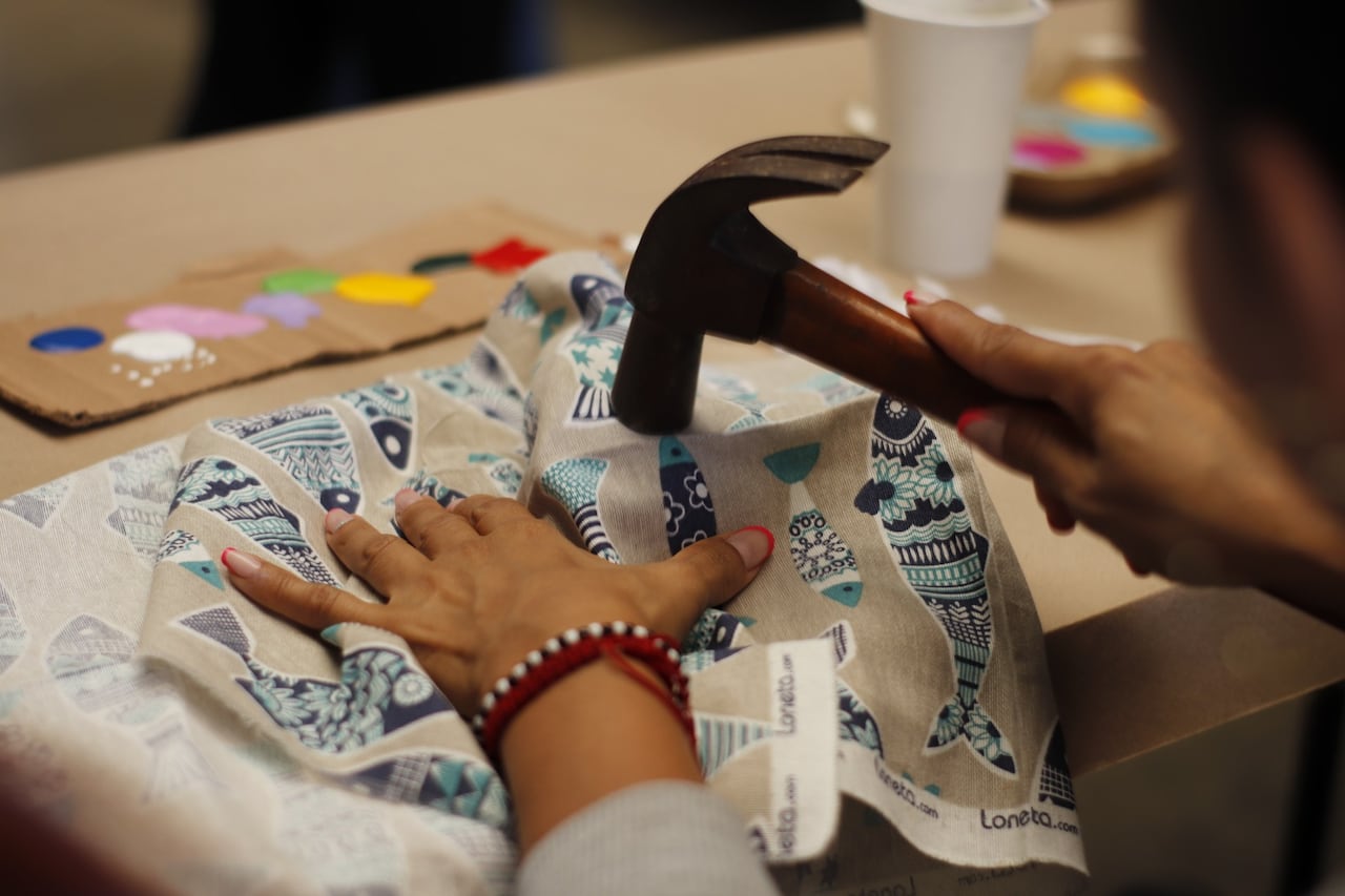 El equipo del hogar acompaña a las residentes en procesos legales, emocionales y de reconstrucción de vida.