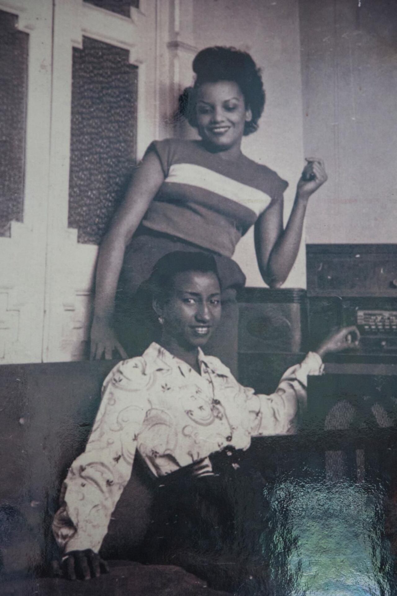 Elena Burke y Celia Cruz, artistas y amigas.