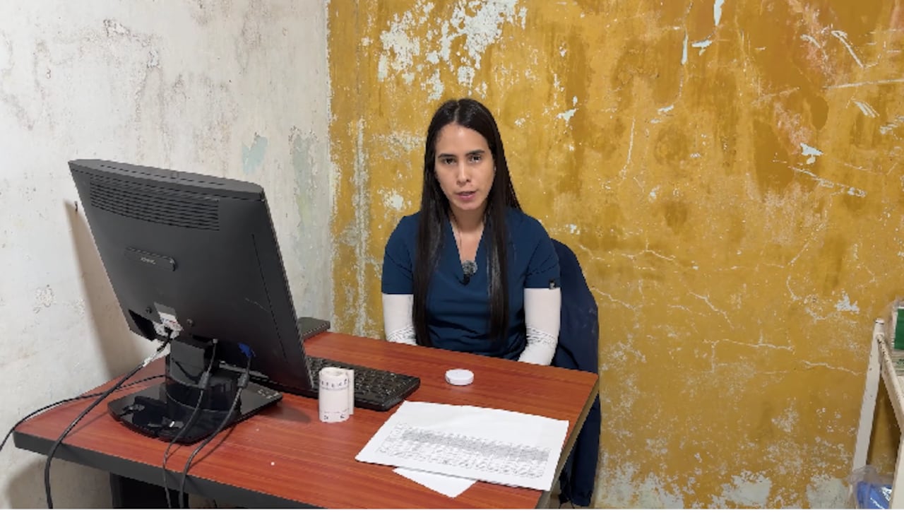 Juliana Márquez, nutricionista, fue una de las especialistas que se unió a la jornada para atender pacientes en El Águila.