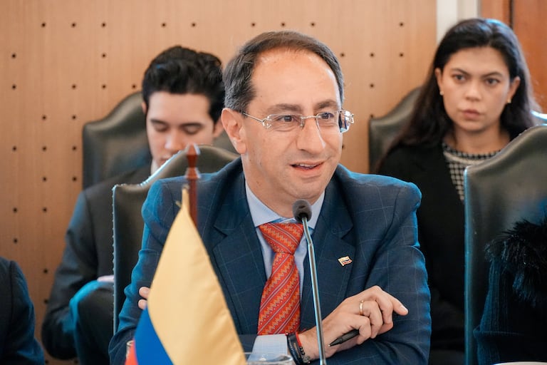 El vicepresidente José Manuel Restrepo Abondano abrió, de manera remota, el 28° Congreso Andesco 2026