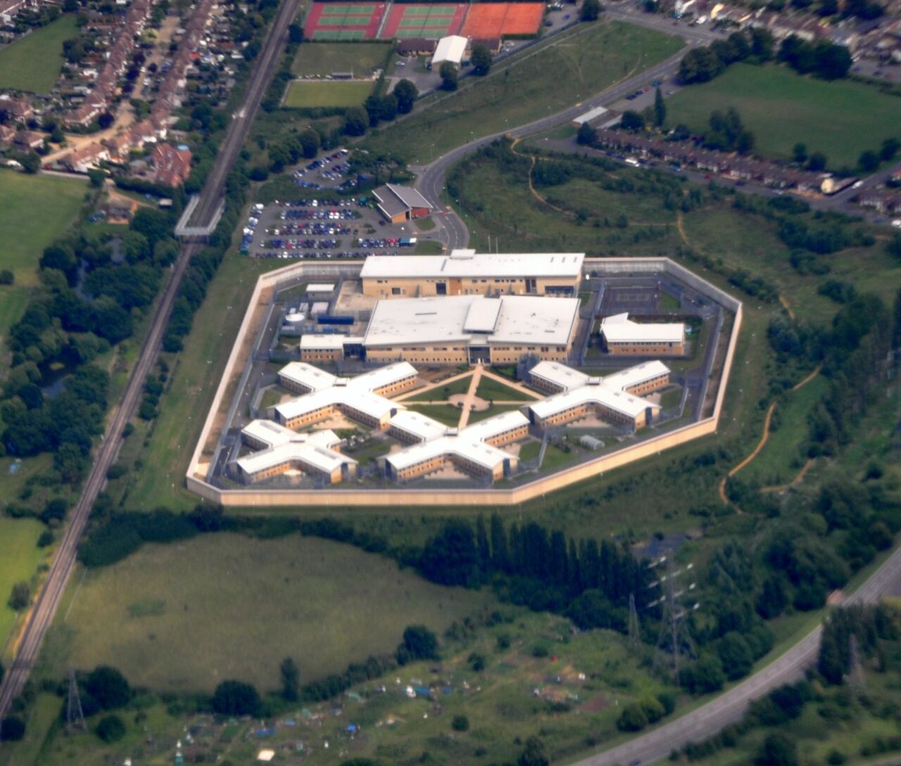 Zulma Guzmán fue trasladada al HMP Bronzefield, prisión situada en las afueras de Ashford, Surrey.