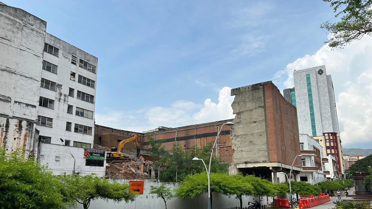 Las dos salas de cine operaban en lo que ahora es el Bulevar del Rio.