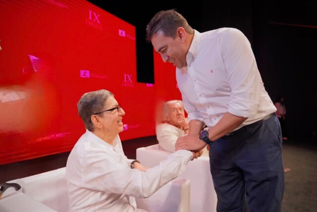 Cartagena. La convención del Partido Liberal sirvió de arranque de la coalición de partidos de la derecha con miras al 2026, entre quienes estuvieron fueron el senador Efraín Cepeda, por el Partido Conservador; Alexander Vega, codirector de La U y Juan Manuel Galán, del Nuevo Liberalismo(Colprensa.Partido de La U)