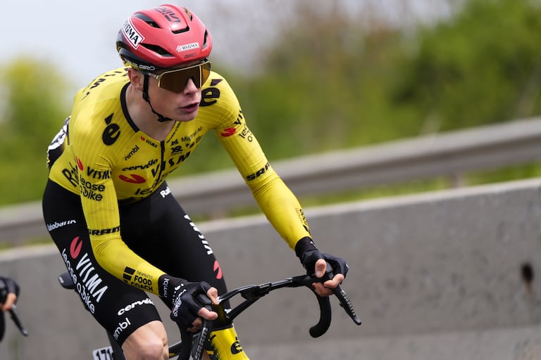 Denmark's Jonas Vingegaard rides during Stage 1 of the Giro d'Italia cycling race, from Nessebar to Burgas, Bulgaria, Friday, May 8, 2026. (Gian Mattia D'Alberto/LaPresse via AP)