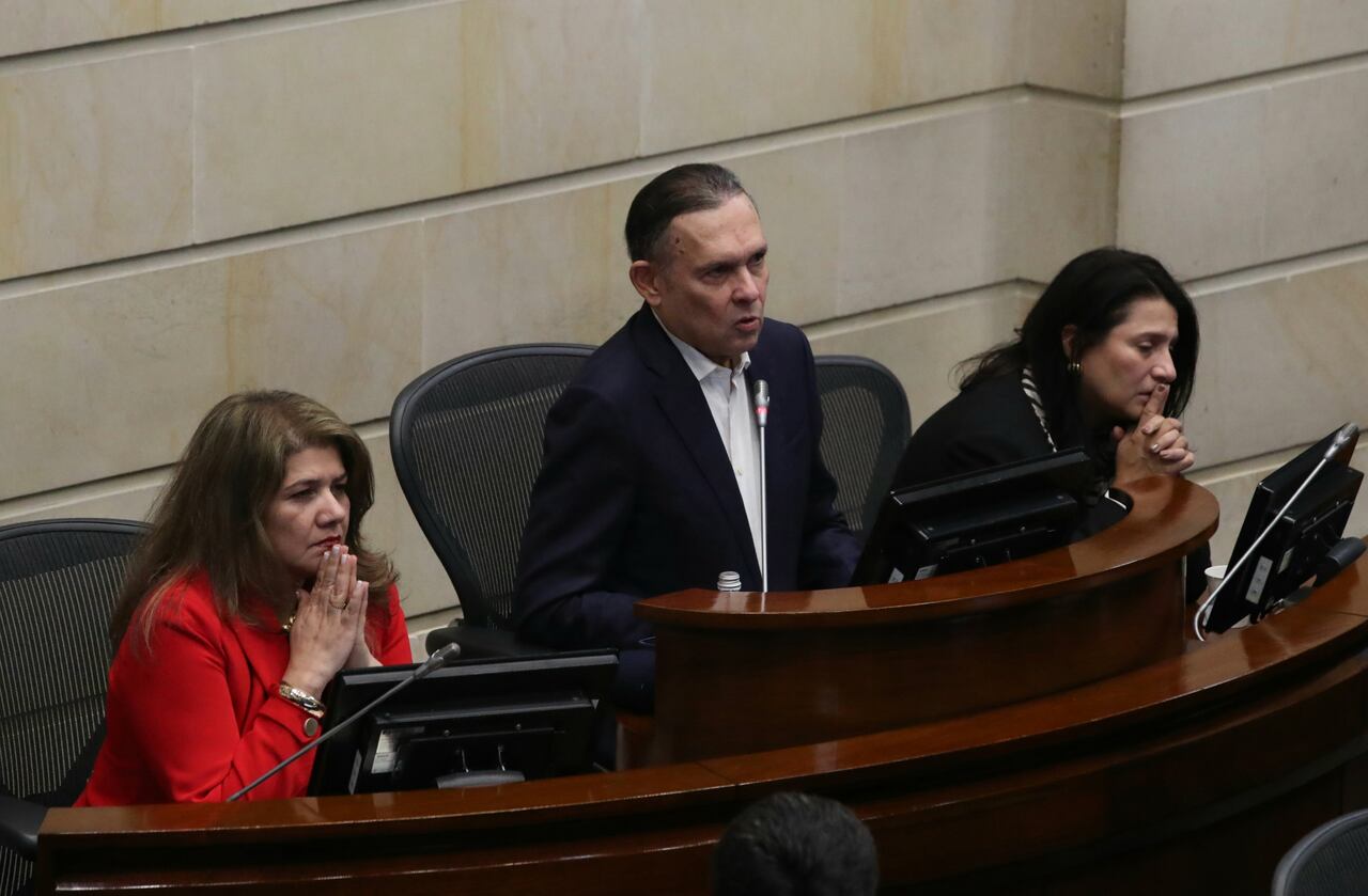Centro Democrático en acto de solidaridad tras el atentado en contra del Senador Miguel Uribe Turbay