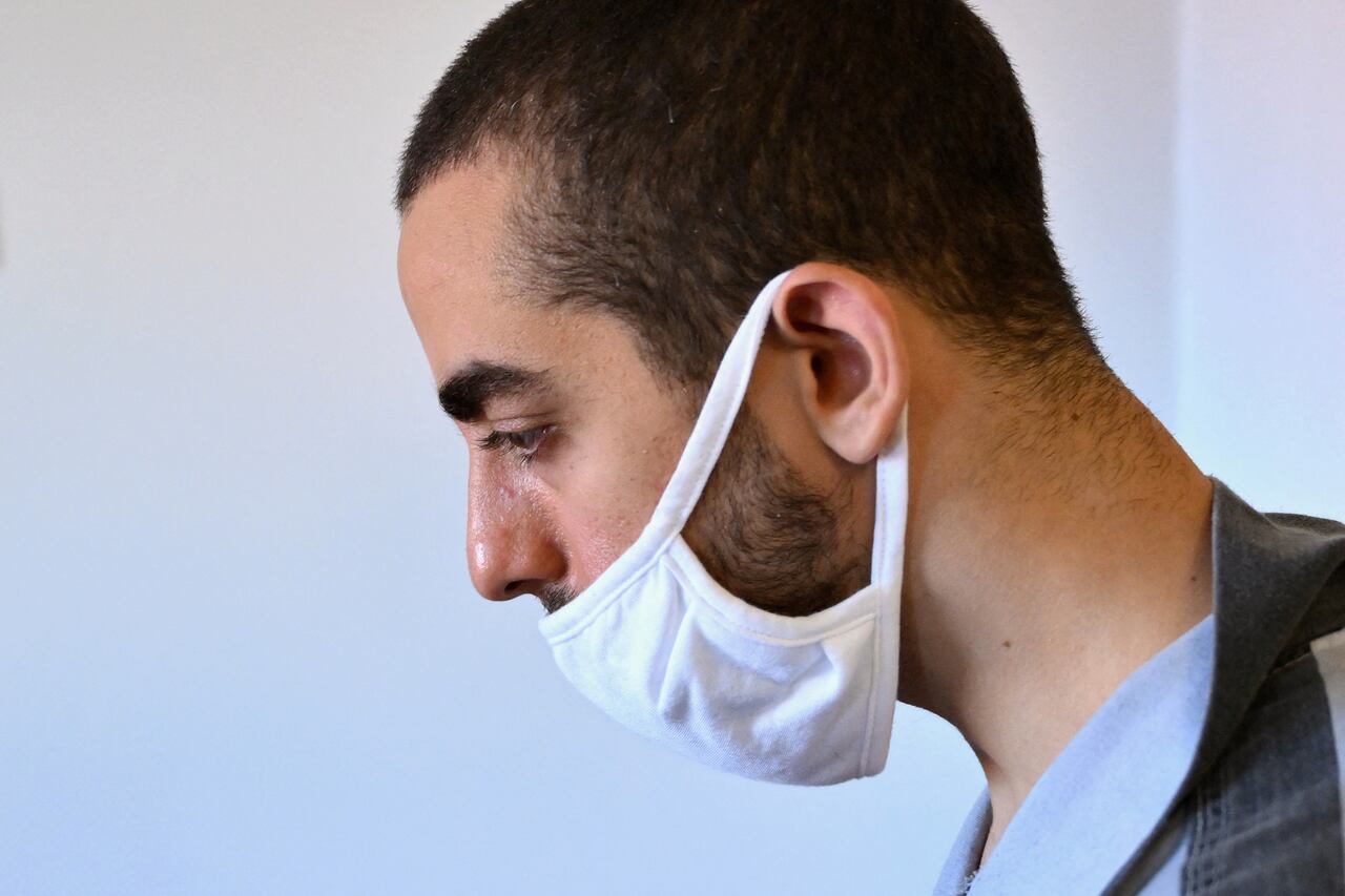 Hadi Matar, el hombre acusado del intento de asesinato del autor británico Salman Rushdie, comparece ante el tribunal para una audiencia procesal en el juzgado del condado de Chautauqua en Mayville, Nueva York.