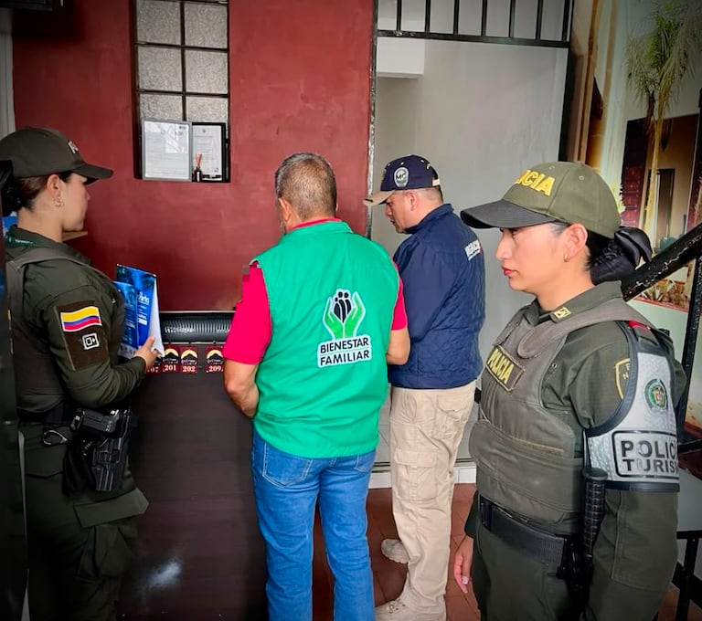 La campaña #OjosEnTodasPartes llegó al barrio Modelo con actividades dirigidas a comerciantes, residentes y visitantes para promover la denuncia de los delitos contra la infancia.