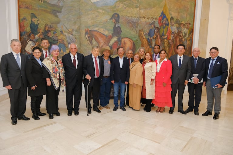El encuentro se llevó a cabo en la noche de este martes, 13 de enero.