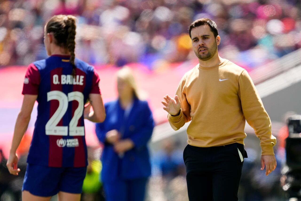 Jonatan Giraldez seguirá su carrera en Estados Unidos y contará con Leicy Santos.