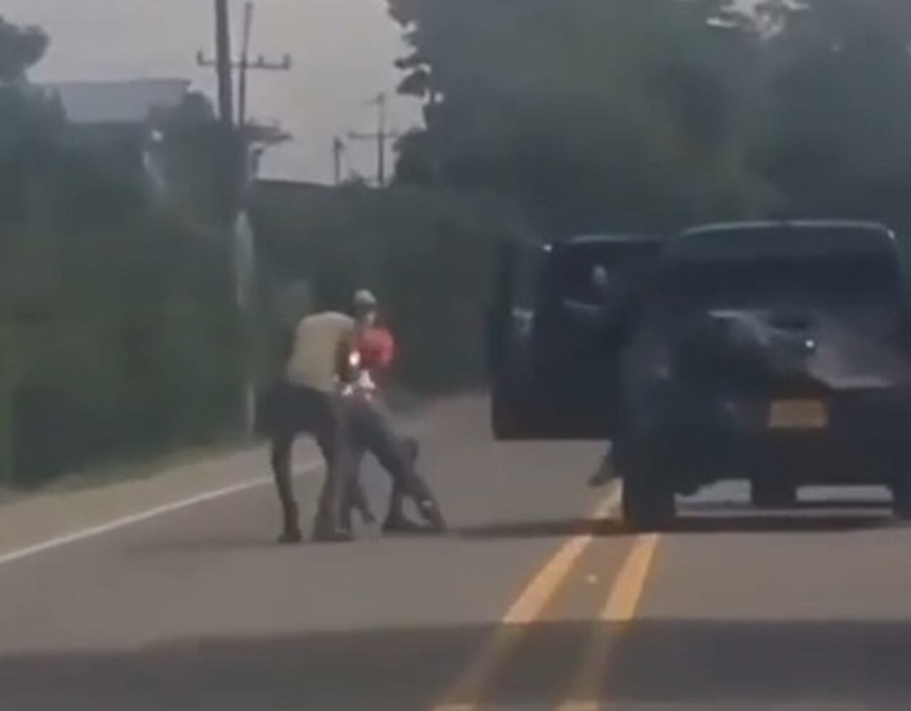 Uno de los testigos fue el encargado de grabar con su celular el momento del asalto, después compartió el vídeo en las sociales.