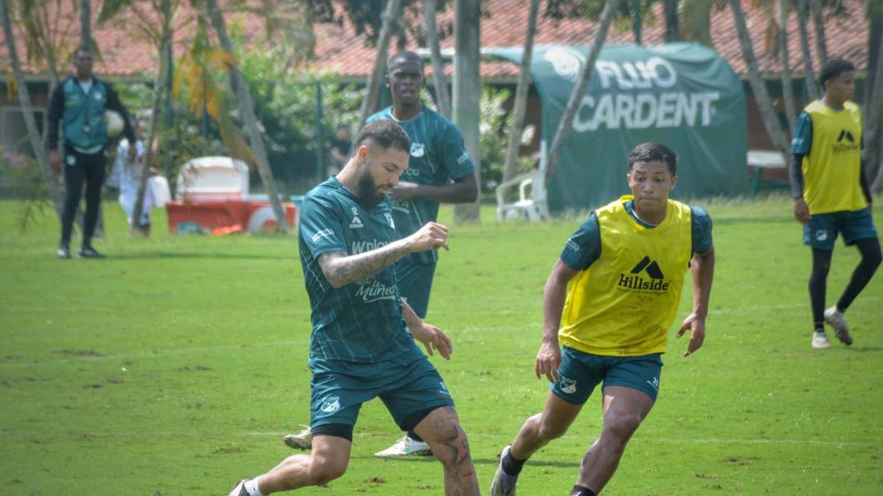 Entrenamiento y Rueda de Prensa Deportivo Cali