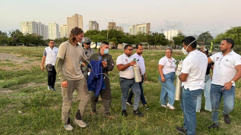 Evacúan en helicóptero a ciudadano estadounidense atrapado en la Sierra Nevada de Santa Marta