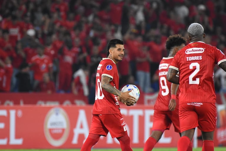 Así se vivió el duelo de los playoffs de la Copa Sudamericana 2026 entre América de Cali y Atlético Bucaramanga.