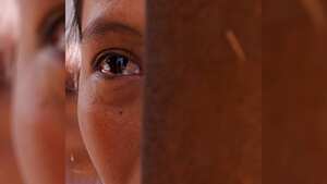 Migrantes esperan, en medio de la incertidumbre, cuál será ahora su futuro.